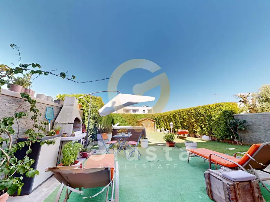 Immagine 39 di Villa in vendita  in Via Madrid 20 a Brindisi