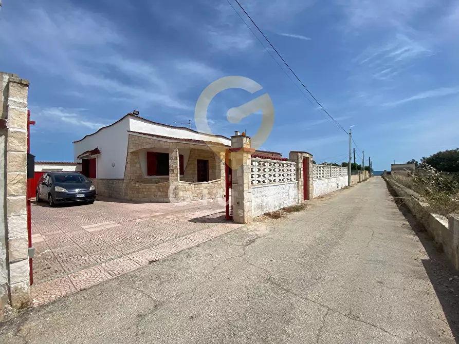 Immagine 1 di Villa in vendita  in Via San Marco Evangelista 5 a Brindisi