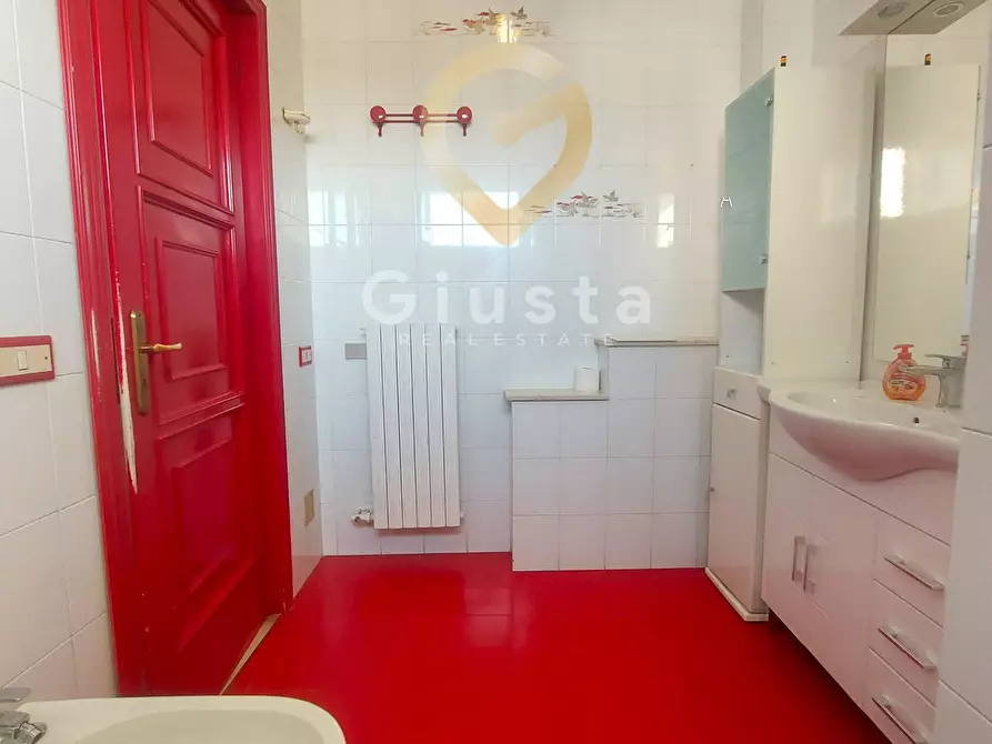 Immagine 11 di Appartamento in vendita  in via puccini 18 a Brindisi