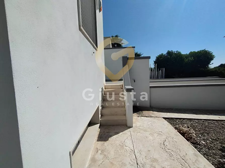 Immagine 5 di Casa semindipendente in vendita  in Via Praga 8 a Brindisi