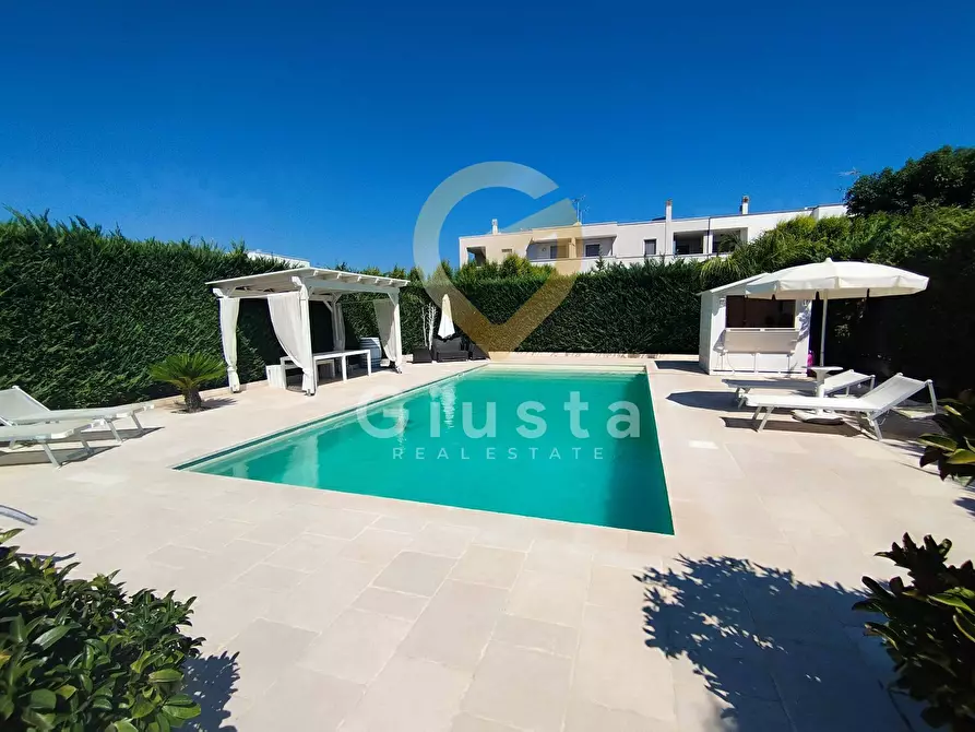 Immagine 23 di Casa semindipendente in vendita  in Via Praga 8 a Brindisi