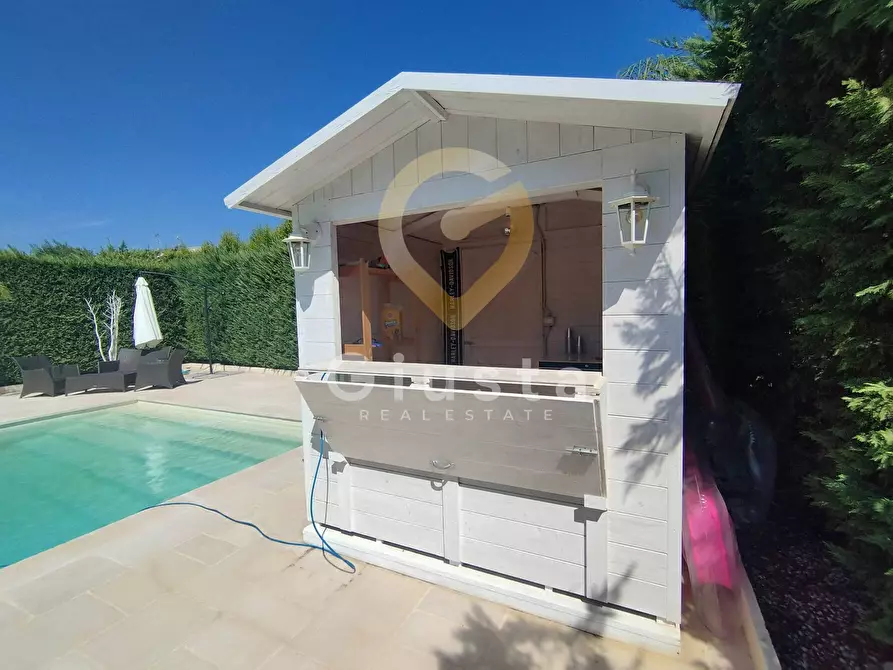 Immagine 25 di Casa semindipendente in vendita  in Via Praga 8 a Brindisi