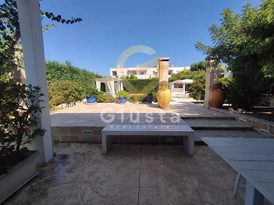 Immagine 16 di Casa semindipendente in vendita  in Via Praga 8 a Brindisi