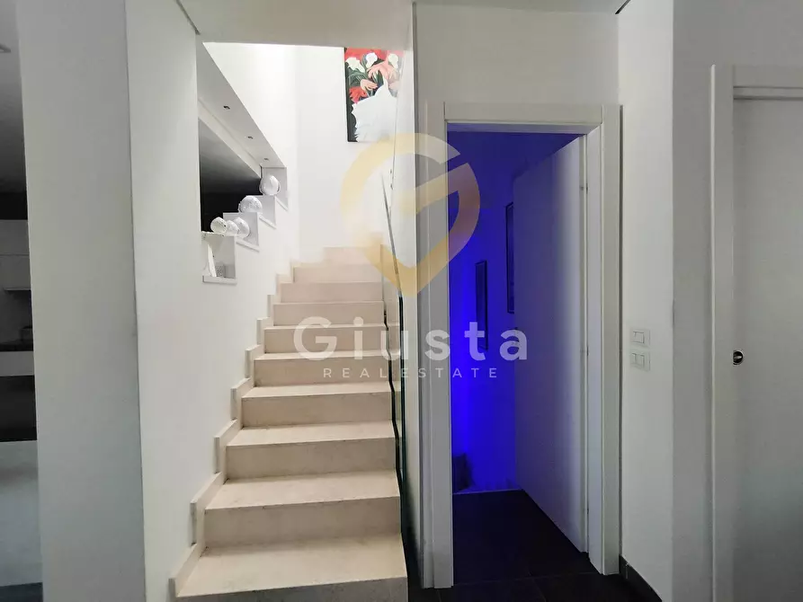 Immagine 41 di Casa semindipendente in vendita  in Via Praga 8 a Brindisi