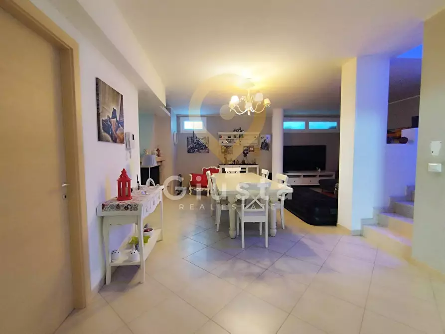 Immagine 65 di Casa semindipendente in vendita  in Via Praga 8 a Brindisi