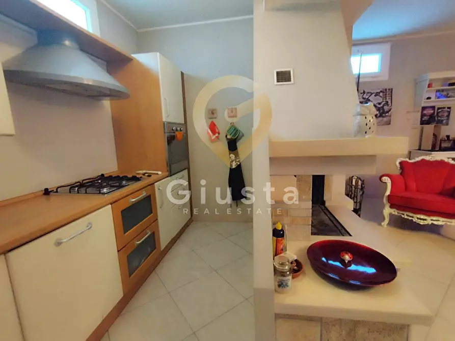 Immagine 68 di Casa semindipendente in vendita  in Via Praga 8 a Brindisi