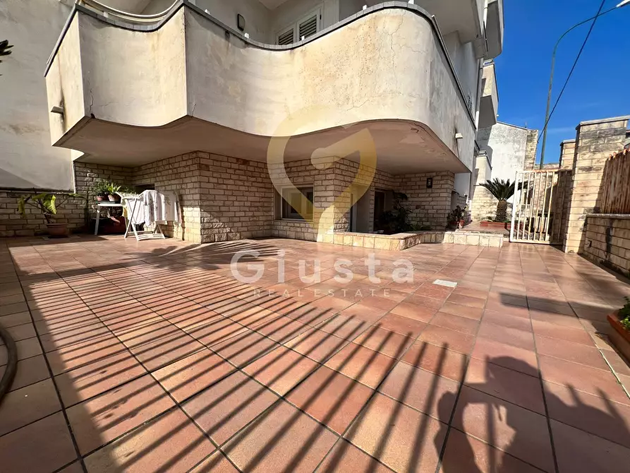 Immagine 3 di Appartamento in vendita  in Via Specchiarica 12 a Manduria