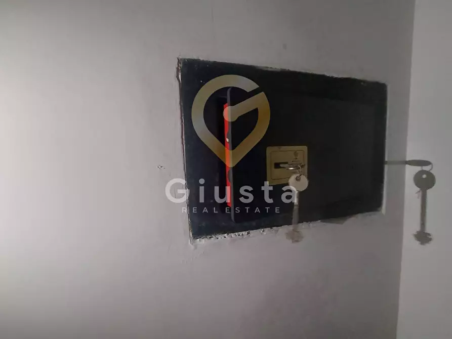 Immagine 16 di Locale commerciale in vendita  in Via Giulio Cesare 54 a Brindisi