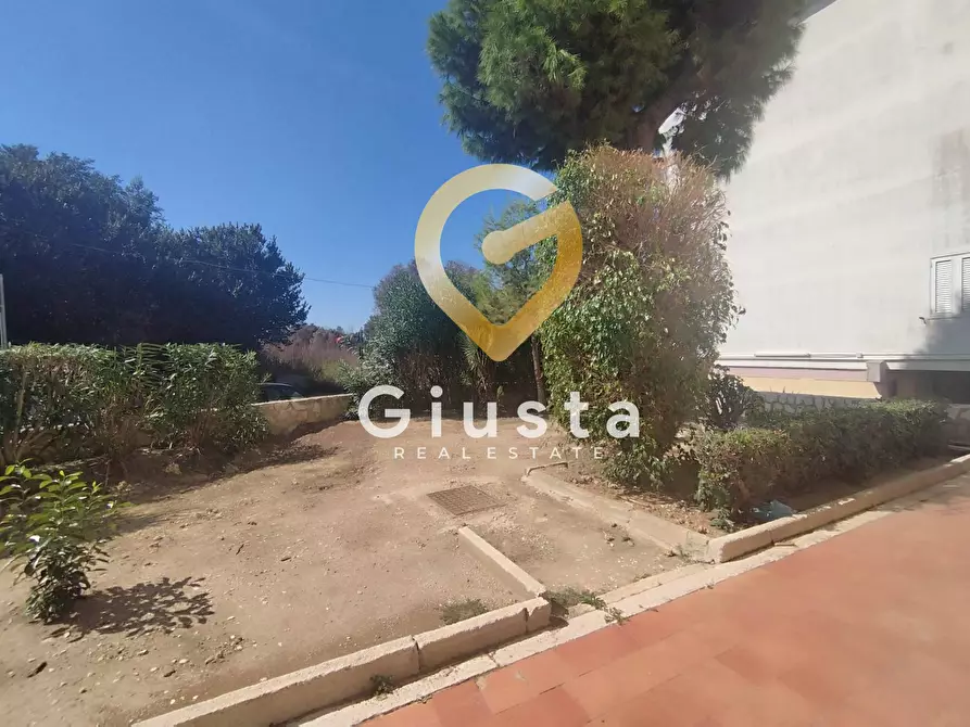 Immagine 38 di Appartamento in vendita  in Largo Amedeo Avogadro 3 a Brindisi