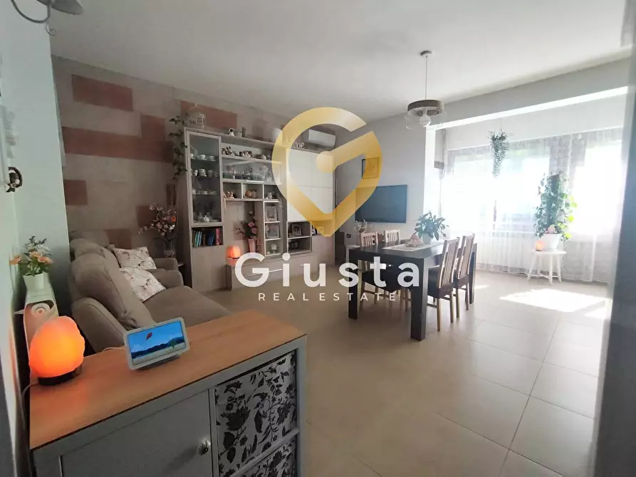 Immagine 4 di Appartamento in vendita  in Largo Amedeo Avogadro 3 a Brindisi