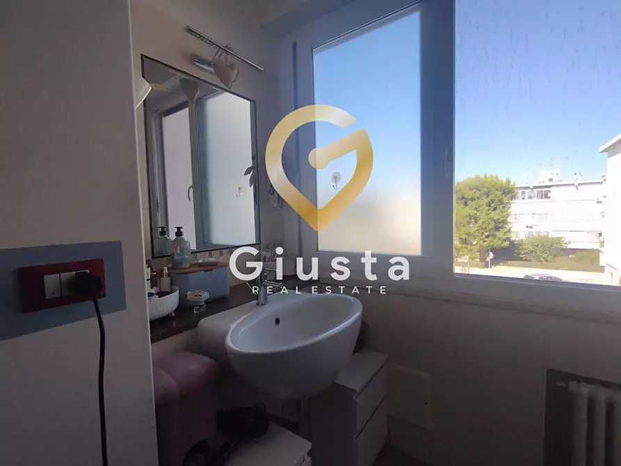 Immagine 21 di Appartamento in vendita  in Largo Amedeo Avogadro 3 a Brindisi