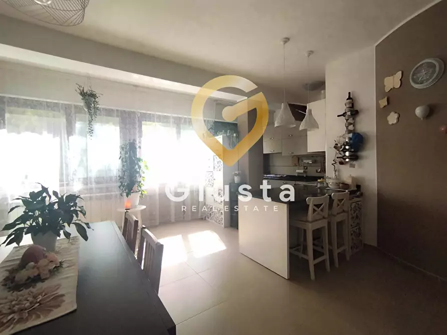 Immagine 9 di Appartamento in vendita  in Largo Amedeo Avogadro 3 a Brindisi