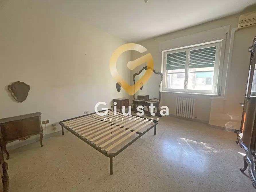 Immagine 10 di Appartamento in vendita  in Piazza Crispi 43 a Brindisi