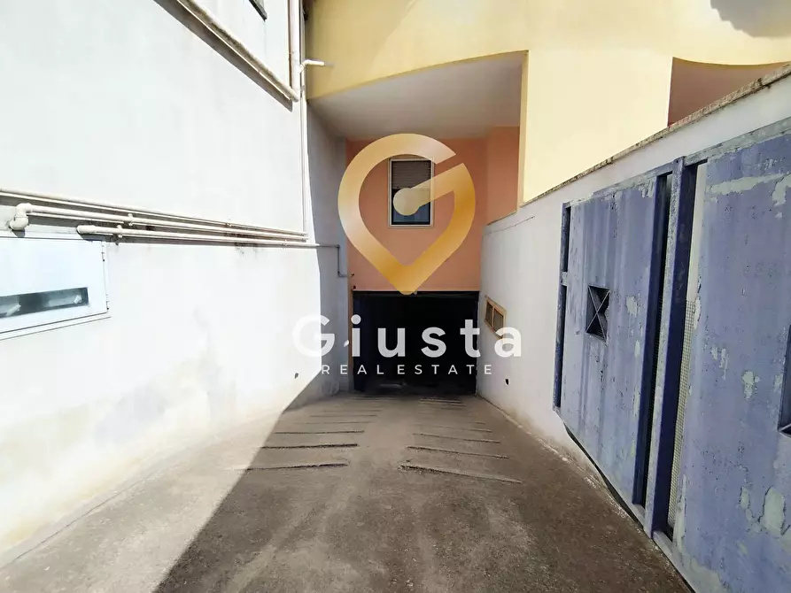 Immagine 36 di Appartamento in vendita  in Via San Donaci 59 a Mesagne