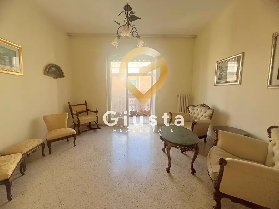 Immagine 21 di Appartamento in vendita  in Piazza Crispi 43 a Brindisi