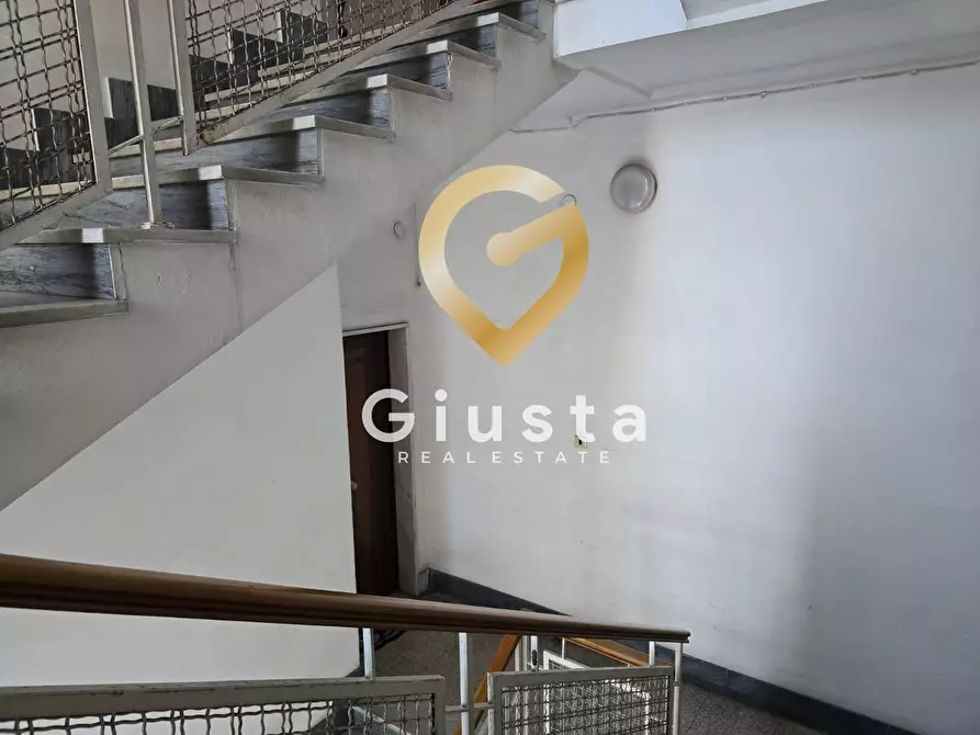 Immagine 4 di Appartamento in vendita  in via Cristoforo Colombo 107 a Brindisi