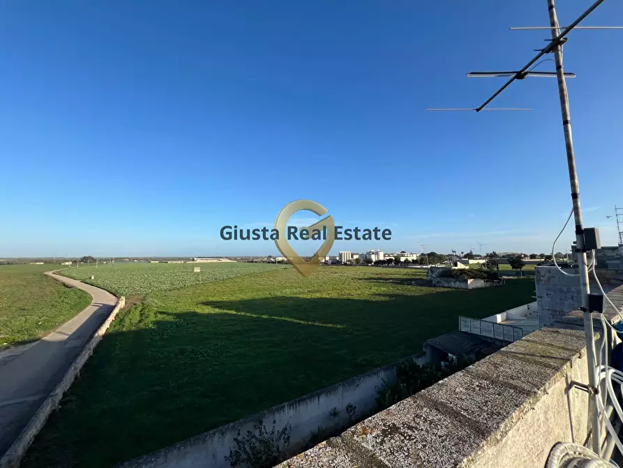 Immagine 30 di Casa semindipendente in vendita  in Via Livenza 24 a Mesagne