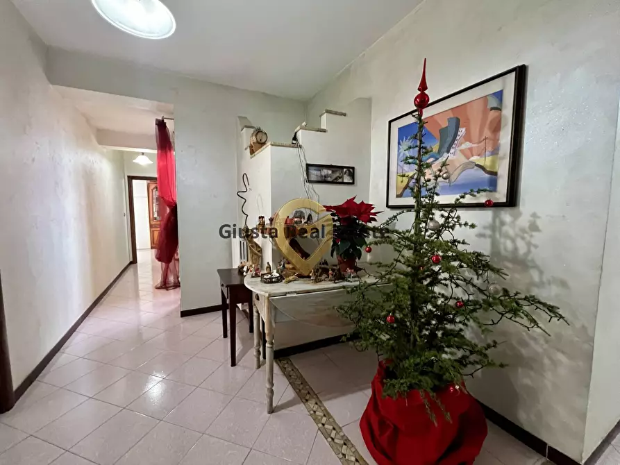 Immagine 2 di Appartamento in vendita  in Via della Libertà 44 a Latiano