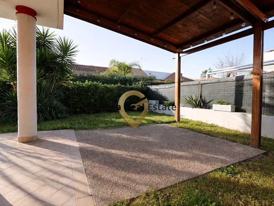 Immagine 3 di Villa in vendita  in Torre Testa 39 a Brindisi