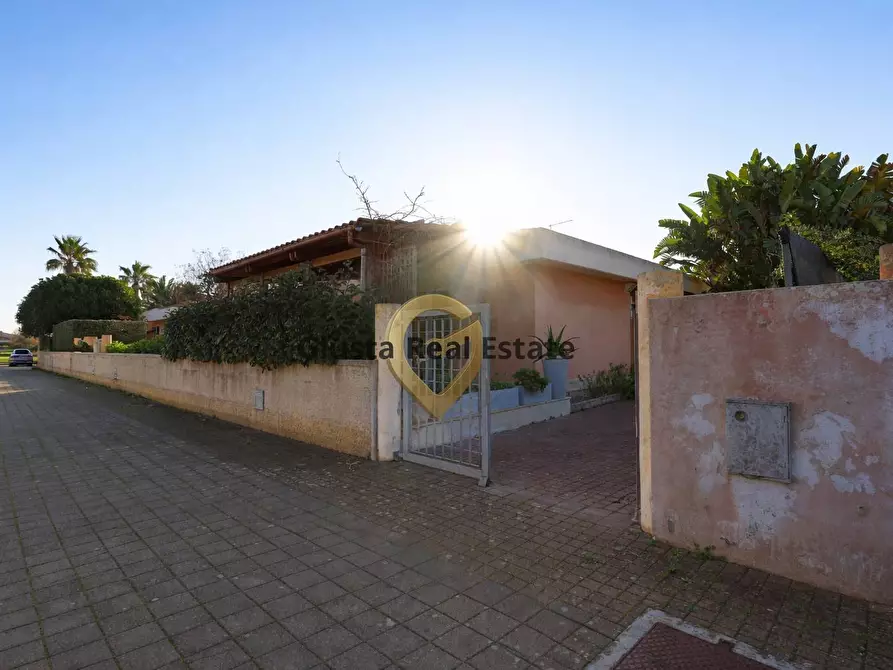 Immagine 17 di Villa in vendita  in Torre Testa 39 a Brindisi