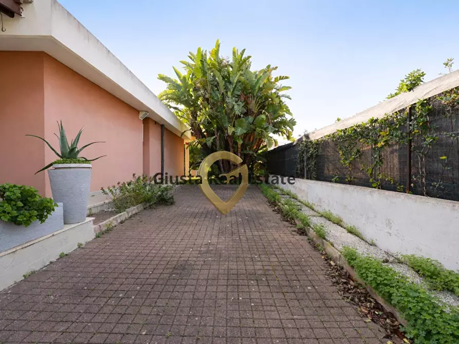 Immagine 5 di Villa in vendita  in Torre Testa 39 a Brindisi