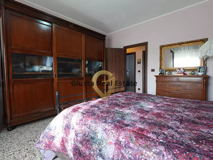 Immagine 15 di Appartamento in vendita  in Via Benvenuto Cellini 33 a Brindisi