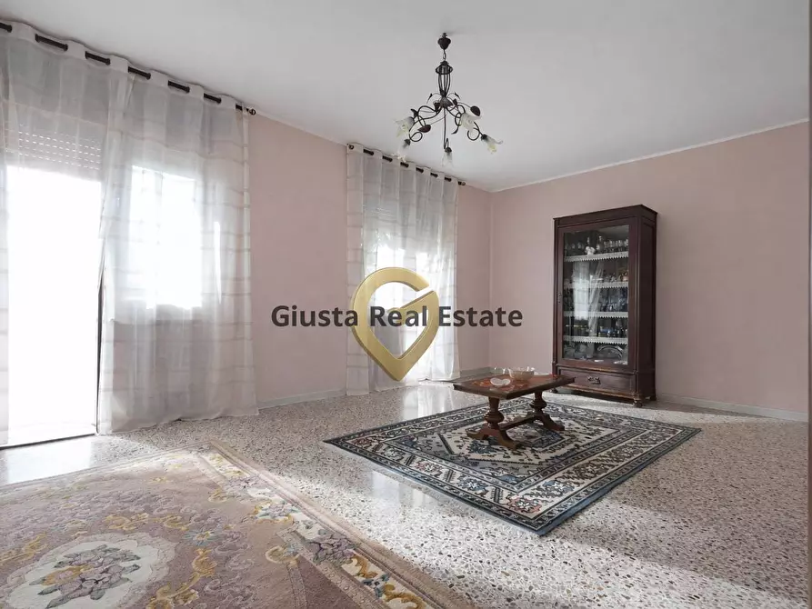 Immagine 5 di Appartamento in vendita  in Via Benvenuto Cellini 33 a Brindisi