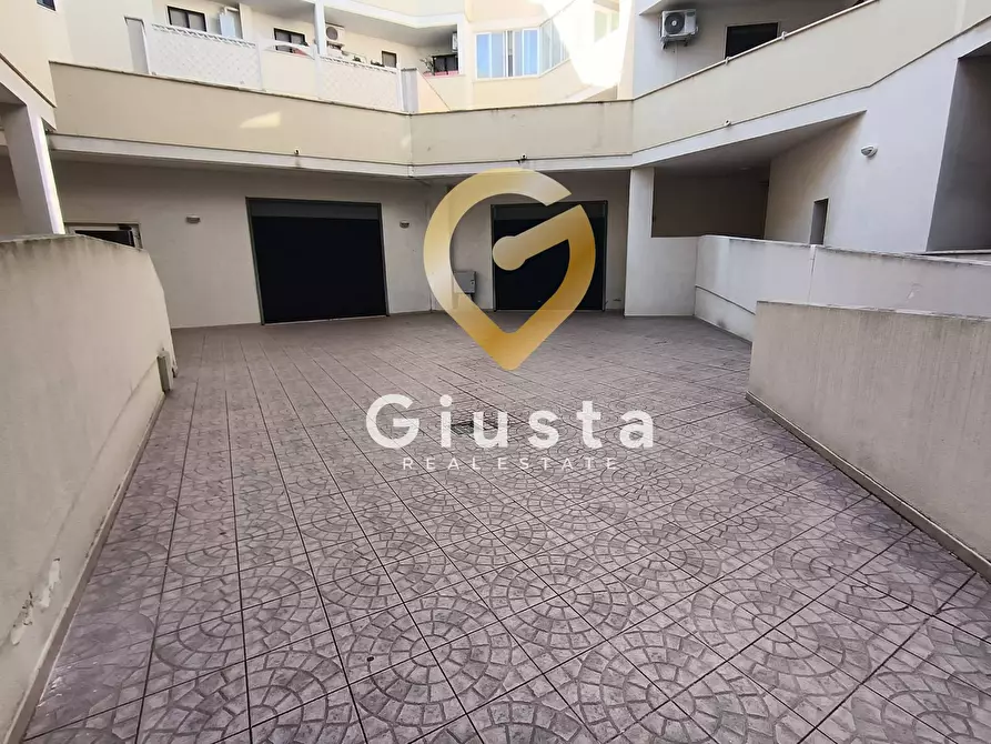 Immagine 11 di Attività commerciale in vendita  in Via Materdomini snc a Brindisi