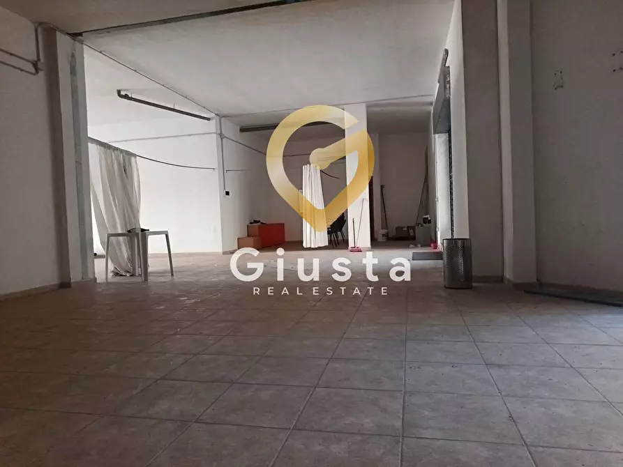 Immagine 6 di Attività commerciale in vendita  in Via Materdomini snc a Brindisi
