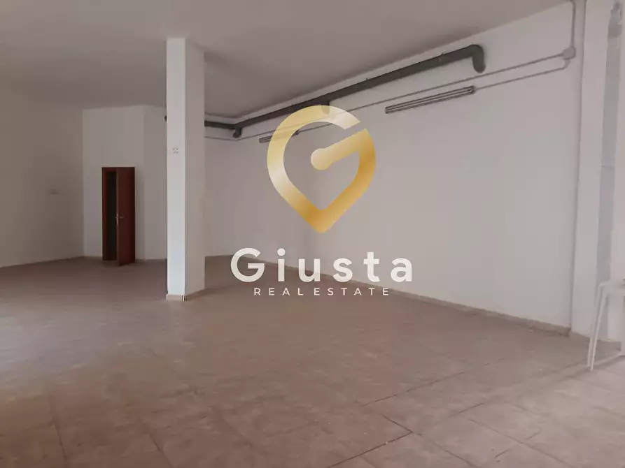 Immagine 7 di Attività commerciale in vendita  in Via Materdomini snc a Brindisi