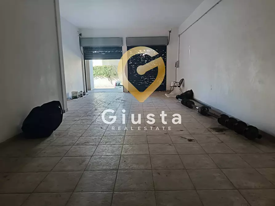 Immagine 9 di Attività commerciale in vendita  in Via Materdomini snc a Brindisi
