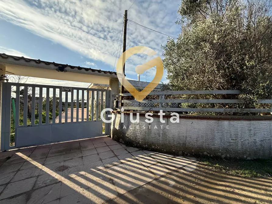 Immagine 2 di Villa in vendita  in Strada Dei Vini 16 a Brindisi