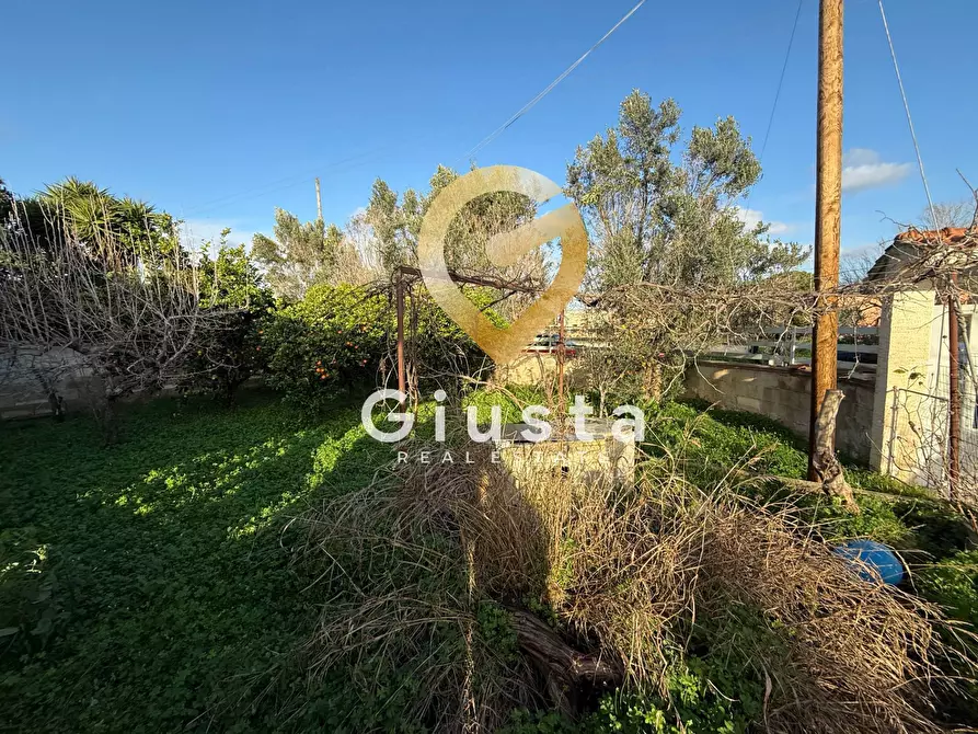 Immagine 6 di Villa in vendita  in Strada Dei Vini 16 a Brindisi