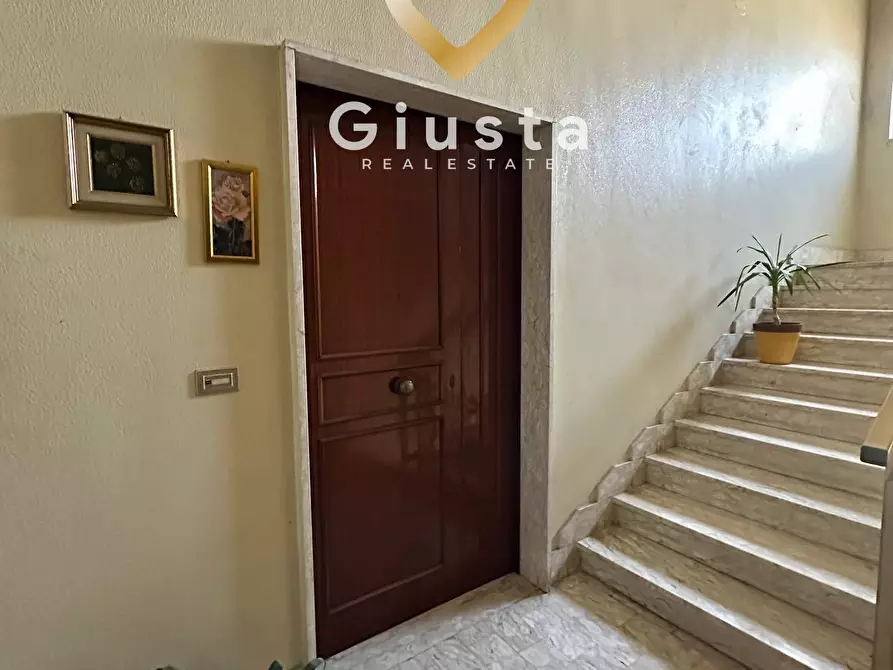 Immagine 8 di Appartamento in vendita  in Via Nino Bixio 18 a Mesagne