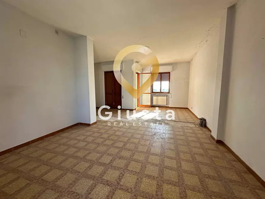 Immagine 14 di Appartamento in vendita  in Via Nino Bixio 18 a Mesagne