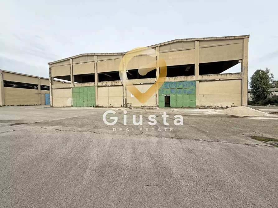 Immagine 6 di Capannone industriale in vendita  in Via  Giovanni Battista Amici 3 a Brindisi