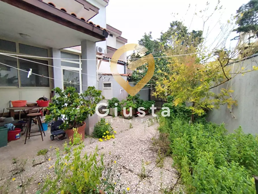 Immagine 38 di Casa indipendente in vendita  in Via Adige 16 a Brindisi