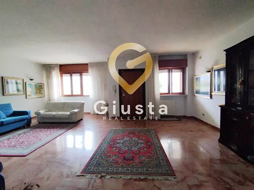 Immagine 9 di Casa indipendente in vendita  in Via Adige 16 a Brindisi