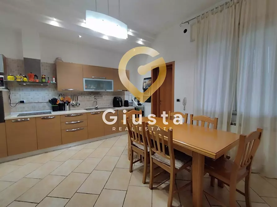 Immagine 4 di Casa indipendente in vendita  in Via Filippo Turati 8/4 a Mesagne