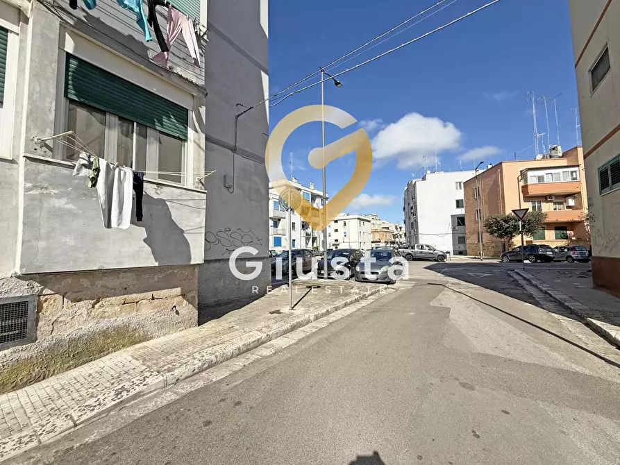 Immagine 3 di Appartamento in vendita  in Corte Tirolo 6 a Brindisi
