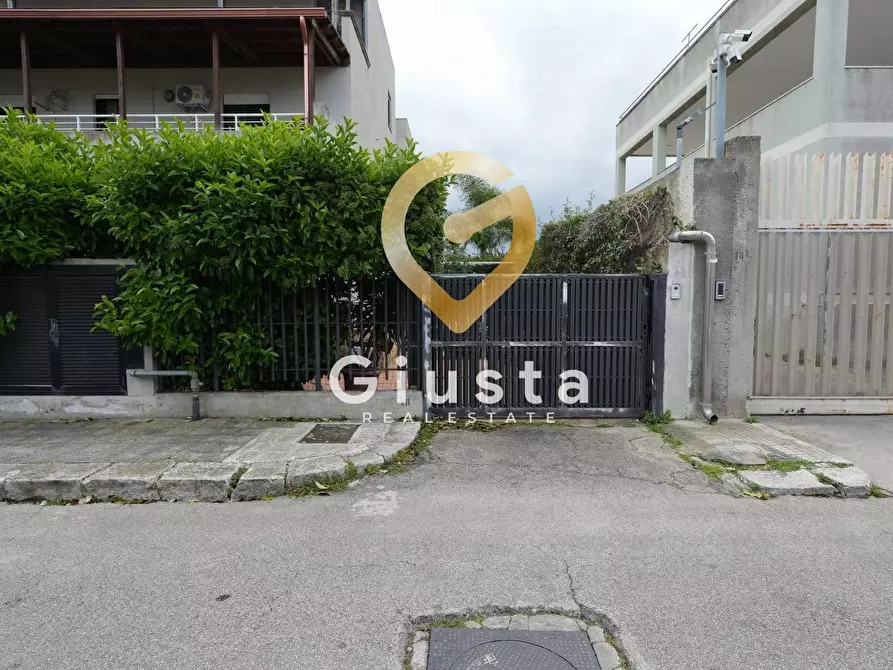 Immagine 4 di Appartamento in vendita  in Via Venezia 18 a Brindisi