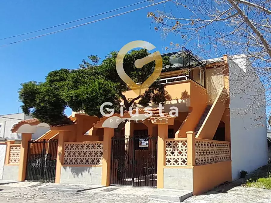 Immagine 2 di Casa semindipendente in vendita  in Via Gerico 45 a Cellino San Marco