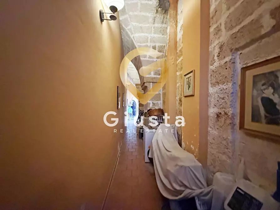 Immagine 3 di Casa indipendente in vendita  in Corte Tortorella 7 a Brindisi