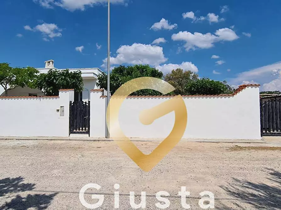 Immagine 3 di Casa indipendente in vendita  in Via Marco Aurelio Severino 3 a Arnesano