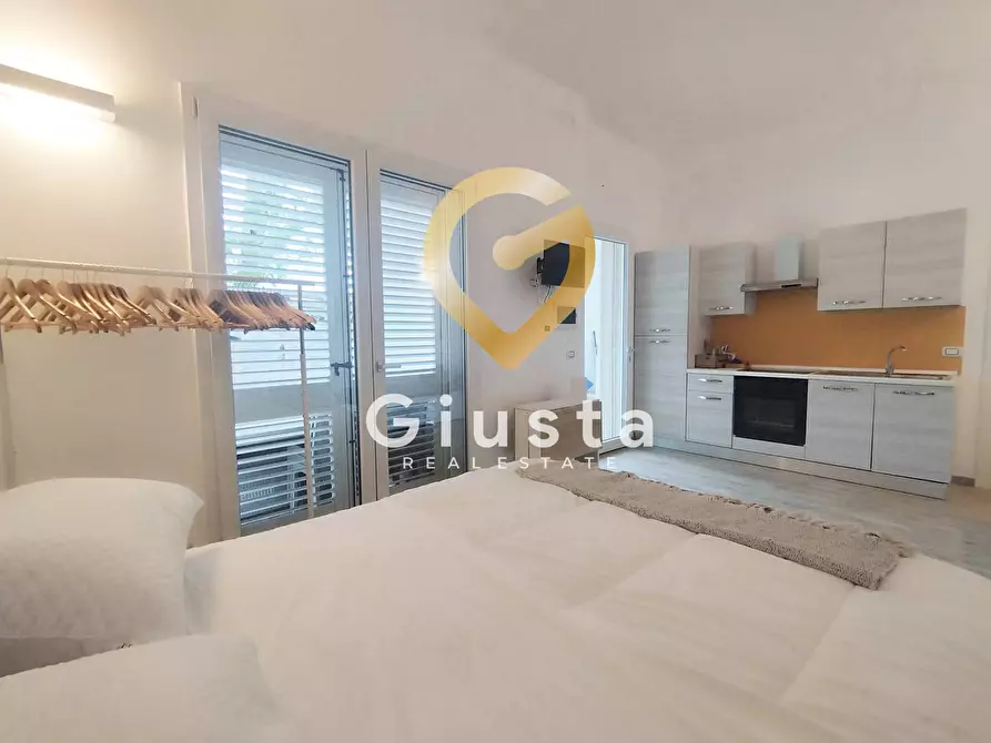 Immagine 8 di Casa indipendente in vendita  in Via Marco Aurelio Severino 3 a Arnesano