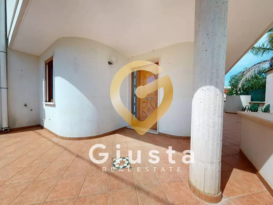 Immagine 3 di Villa in vendita  in Via Monte Cervino 26 a Carovigno