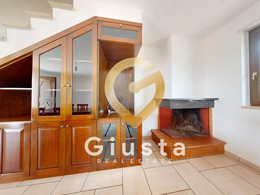 Immagine 10 di Villa in vendita  in Via Monte Cervino 26 a Carovigno