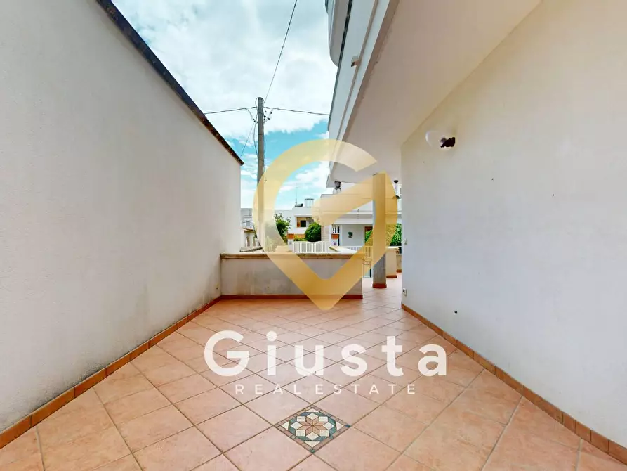 Immagine 13 di Villa in vendita  in Via Monte Cervino 26 a Carovigno