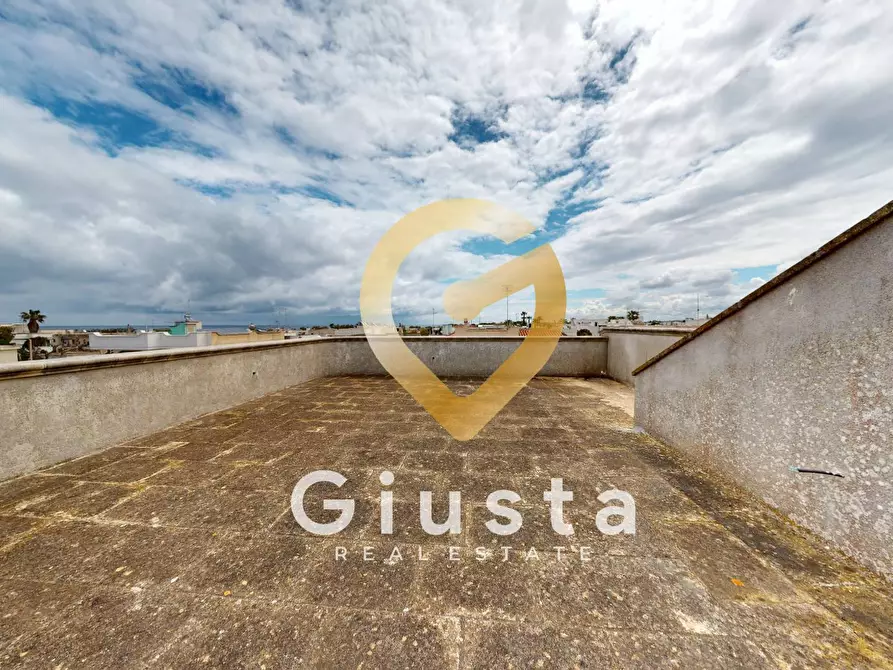 Immagine 22 di Villa in vendita  in Via Monte Cervino 26 a Carovigno