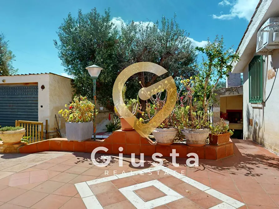 Immagine 8 di Villa in vendita  in Strada Comunale San Nicola 6 a Carovigno